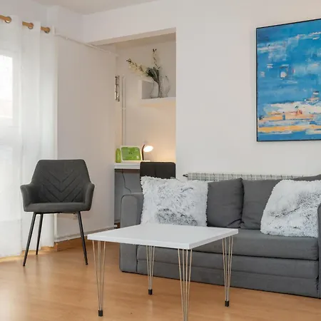 Centrico En Апартаменты Жирона